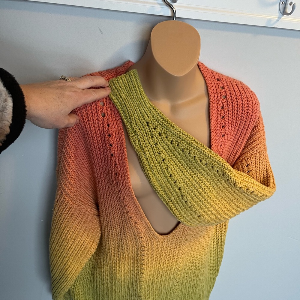 Free people ombré color sweater size XS